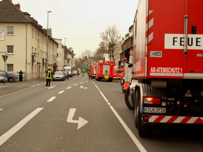 Weisses Pulver im Buero gefunden Koeln Porz Mitte Hauptstr P007.JPG